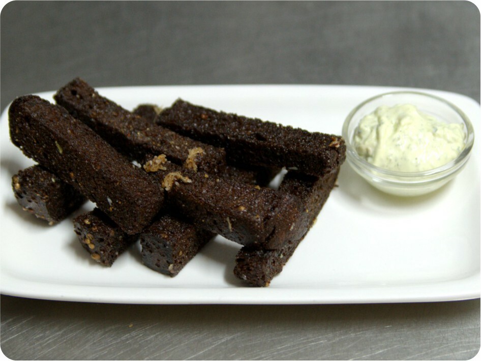 Гренки чесночные(120г) Гренки чесночные(120г)